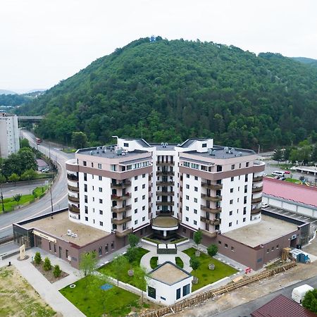 City Center Accommodation - 404 Решица Экстерьер фото